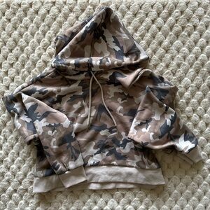 CAMOUFLAGE cropped hoodie cozy cute